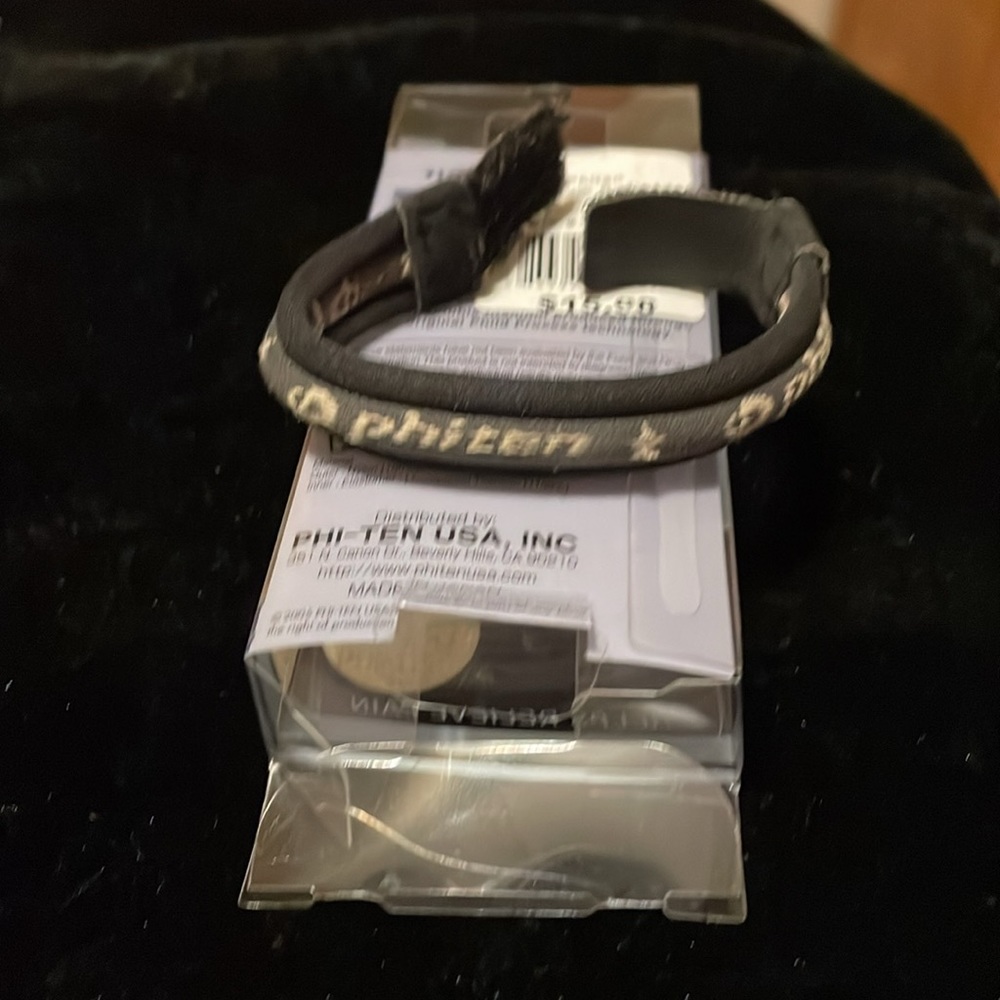 Phiten braclet - Picture 3 of 5